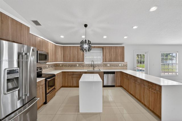 21080 SW 242nd St, Homestead, FL 33031