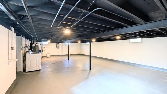 18634 Bernadine Street, Lansing, IL 60438