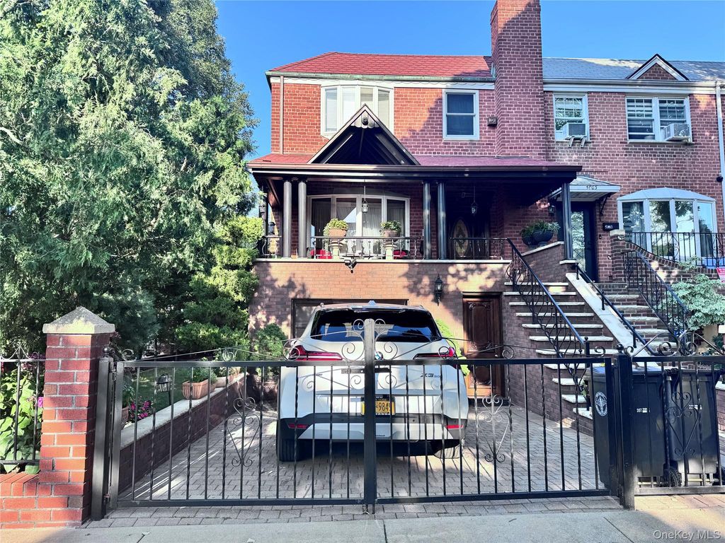 51-01 64th Street, Woodside, NY 11377