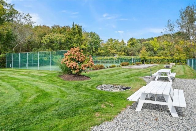 40 Web Avenue 221, North Kingstown, RI 02852