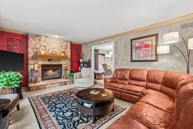9411 41st AVENUE, Pleasant Prairie, WI 53158