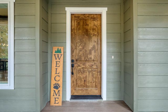 39484 Crest Point Lane, Shaver Lake, CA 93664