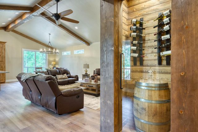 39484 Crest Point Lane, Shaver Lake, CA 93664
