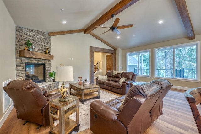 39484 Crest Point Lane, Shaver Lake, CA 93664