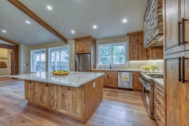 39484 Crest Point Lane, Shaver Lake, CA 93664