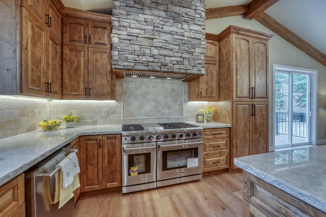 39484 Crest Point Lane, Shaver Lake, CA 93664