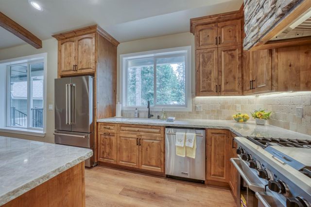 39484 Crest Point Lane, Shaver Lake, CA 93664
