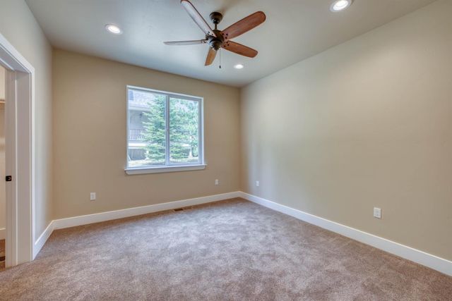 39484 Crest Point Lane, Shaver Lake, CA 93664