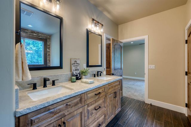 39484 Crest Point Lane, Shaver Lake, CA 93664