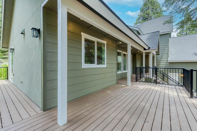 39484 Crest Point Lane, Shaver Lake, CA 93664
