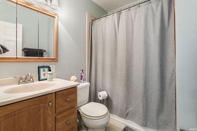 201 George Street, Mishawaka, IN 46544