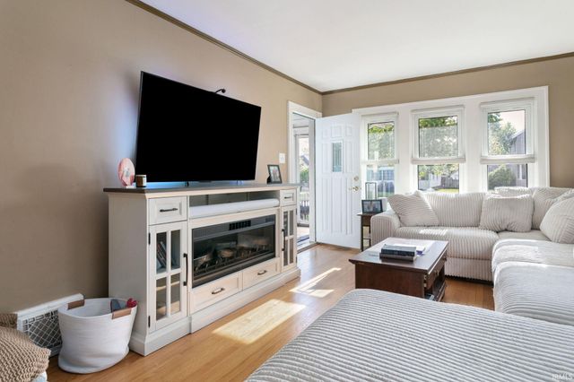 201 George Street, Mishawaka, IN 46544
