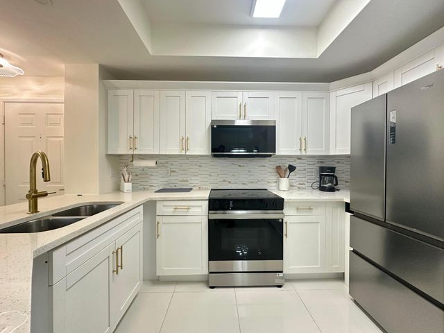 630 S Sapodilla Avenue 110, West Palm Beach, FL 33401