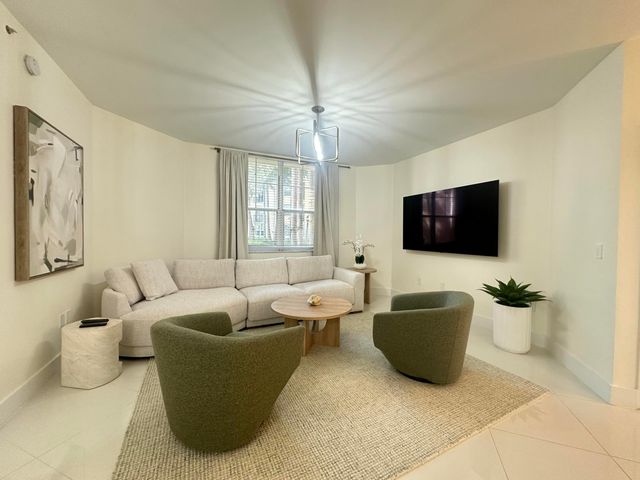 630 S Sapodilla Avenue 110, West Palm Beach, FL 33401