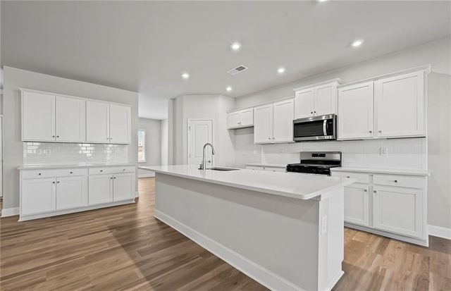 636 Vidalia Park Way, Mcdonough, GA 30252