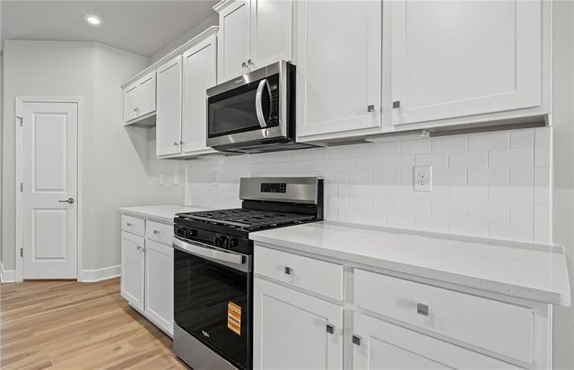 636 Vidalia Park Way, Mcdonough, GA 30252