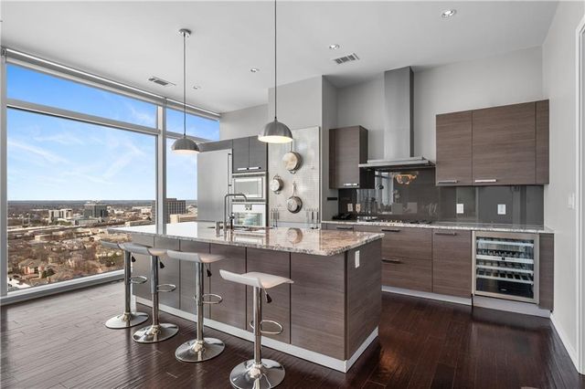 45 Ivan Allen Jr Boulevard NW 2603, Atlanta, GA 30308