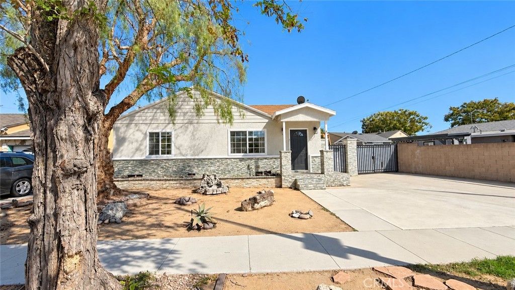 5752 Chestnut, Long Beach, CA 90805 — photo 2