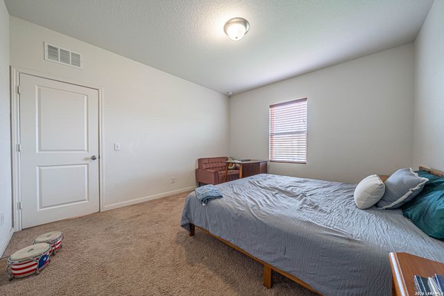 13513 Flower Pond, St Hedwig, TX 78152