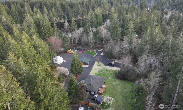 430 E Twilight Way, Allyn, WA 98524