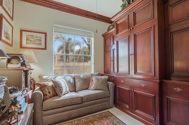 8241 Heritage Club Drive, West Palm Beach, FL 33412