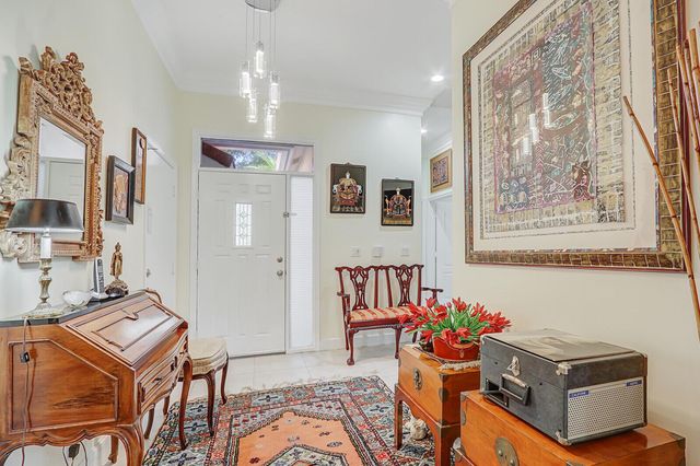 8241 Heritage Club Drive, West Palm Beach, FL 33412