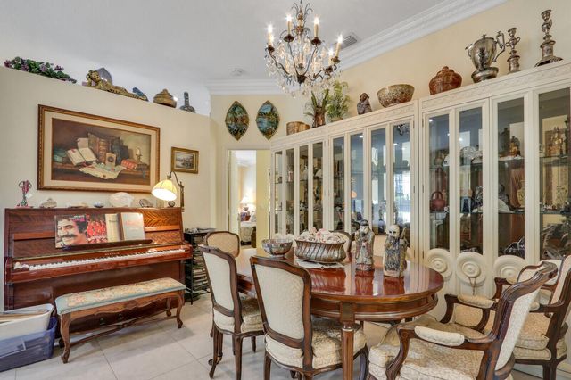 8241 Heritage Club Drive, West Palm Beach, FL 33412