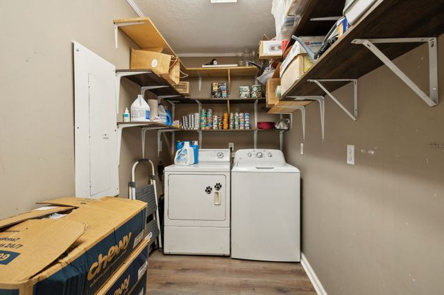 319 Hogan Rd, Gordonsville, TN 38563