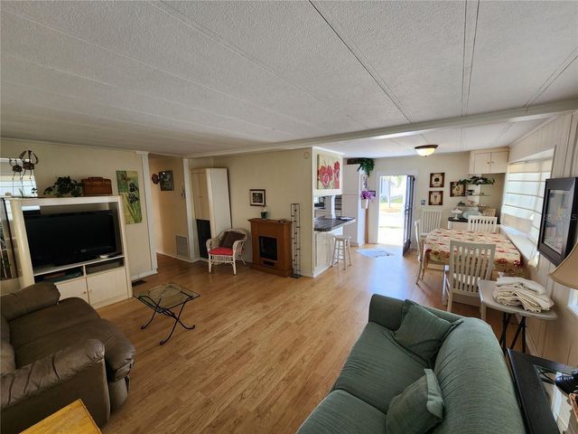 305 BATAN COURT, Bradenton, FL 34207