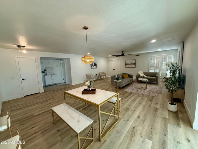 26220 S GLENBURN Drive, Sun Lakes, AZ 85248