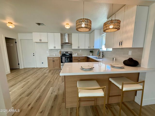26220 S GLENBURN Drive, Sun Lakes, AZ 85248