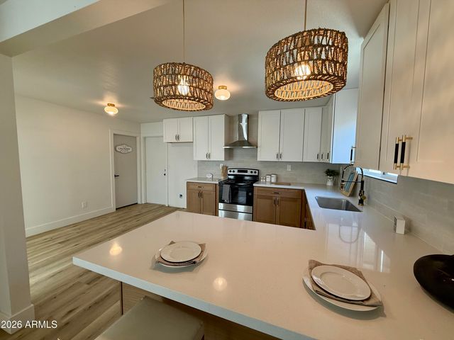 26220 S GLENBURN Drive, Sun Lakes, AZ 85248