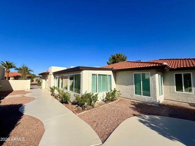 26220 S GLENBURN Drive, Sun Lakes, AZ 85248