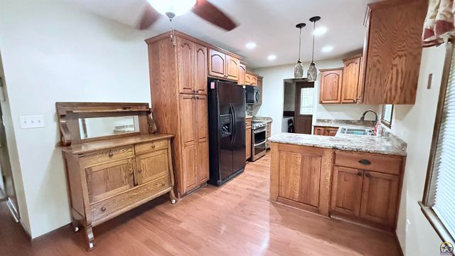 4210 SE Minnesota AVE, Topeka, KS 66609