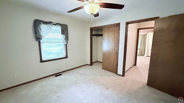 4210 SE Minnesota AVE, Topeka, KS 66609