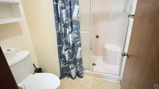 4210 SE Minnesota AVE, Topeka, KS 66609