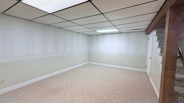 4210 SE Minnesota AVE, Topeka, KS 66609