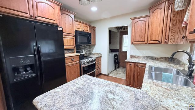 4210 SE Minnesota AVE, Topeka, KS 66609