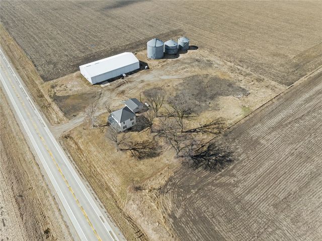 2921 220th Street, Winthrop, IA 50682