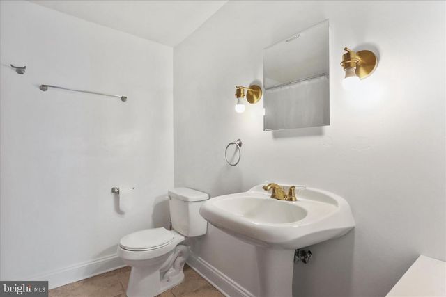 100 S FAYETTE ST S, Shippensburg, PA 17257