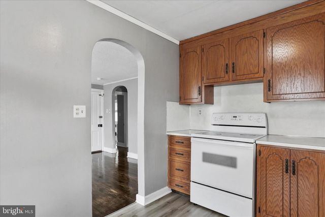 100 S FAYETTE ST S, Shippensburg, PA 17257