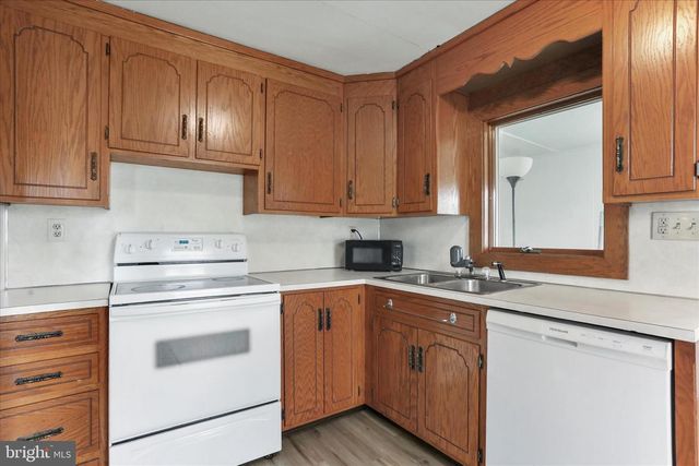 100 S FAYETTE ST S, Shippensburg, PA 17257