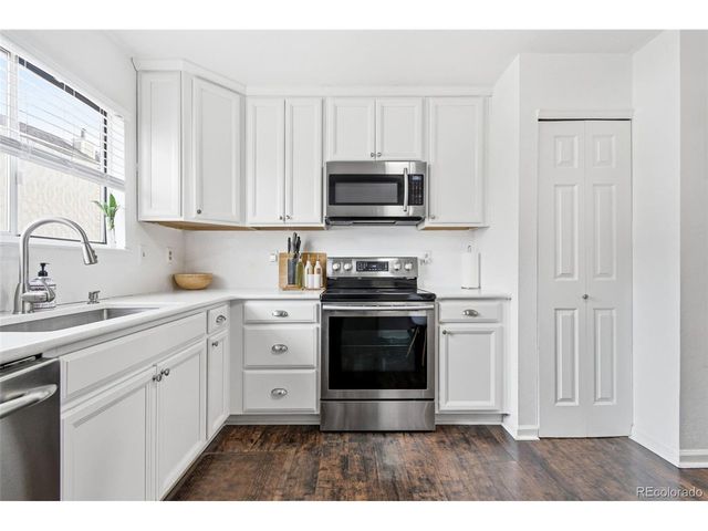 19462 E Milan Cir, Aurora, CO 80013