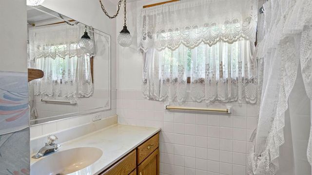713 Dwight Street, Chippewa Falls, WI 54729