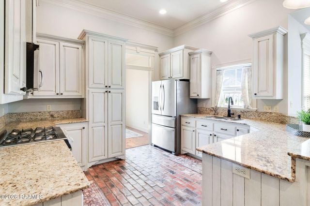 306 Moss Creek Drive, Lafayette, LA 70508