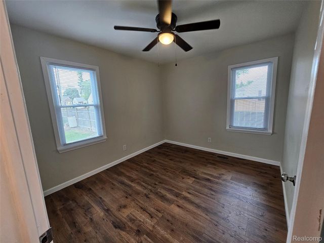 893 Leblanc Street, Lincoln Park, MI 48146