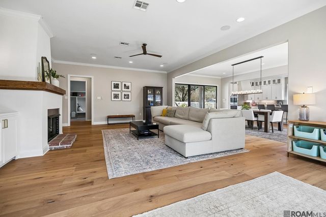 1713 Longwood Dr, Baton Rouge, LA 70808