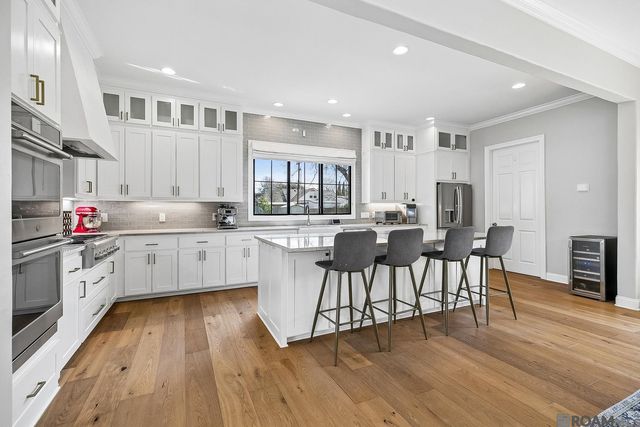 1713 Longwood Dr, Baton Rouge, LA 70808