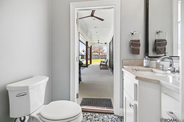 1713 Longwood Dr, Baton Rouge, LA 70808