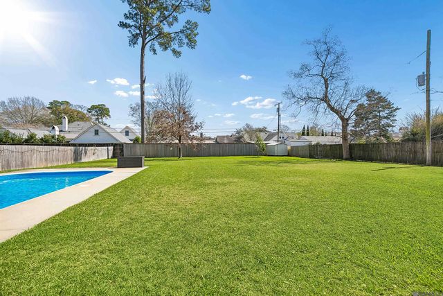 1713 Longwood Dr, Baton Rouge, LA 70808